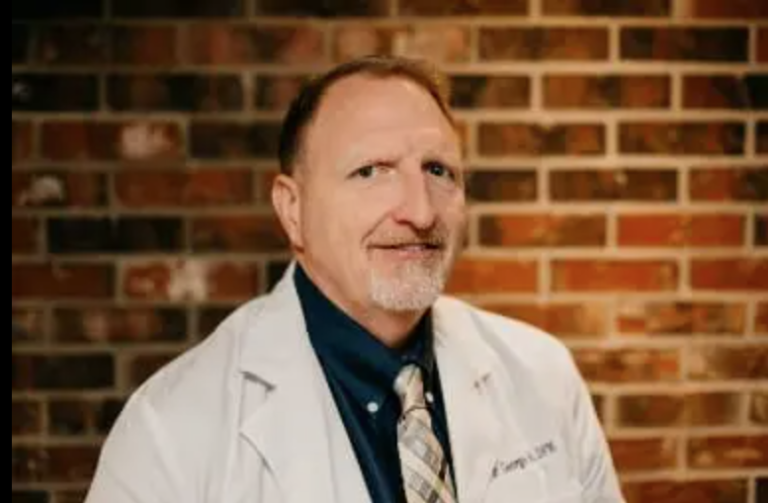 R. Smith, DPM Baronne Foot Center